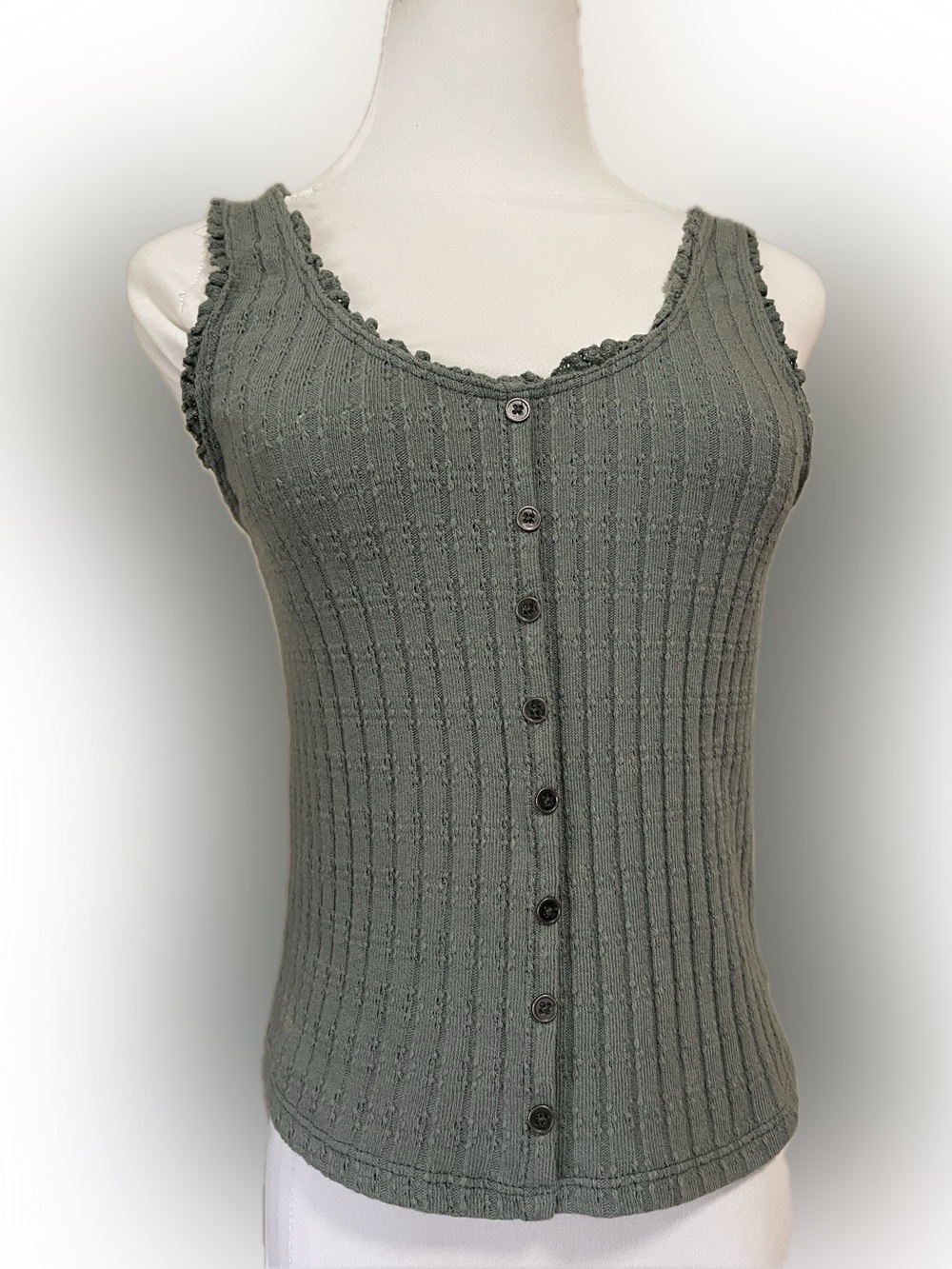 American Eagle Ribbed Button-Front Tank Top in Sage Green | S